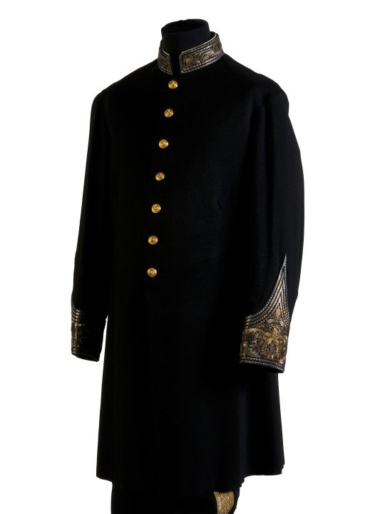 Sephardi Dress - The Jewish Museum London